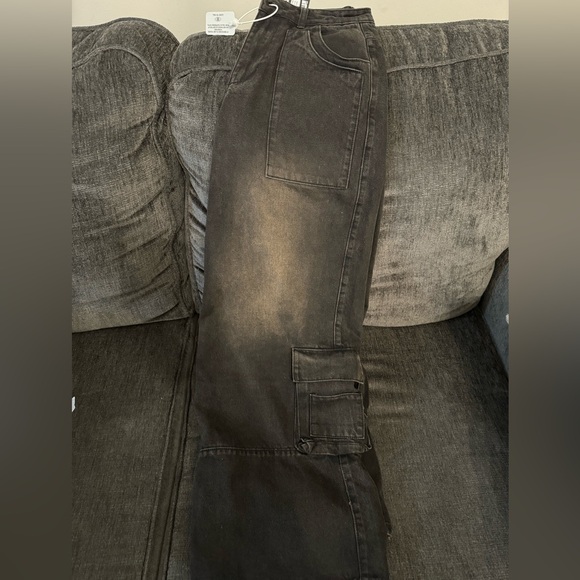 NWT Luxe To Kill Black/Brown Wash Oversized Cargo Jeans Size UK 4 US 0 - Picture 6 of 6
